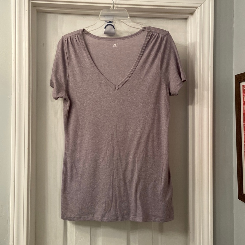 Gap tshirt